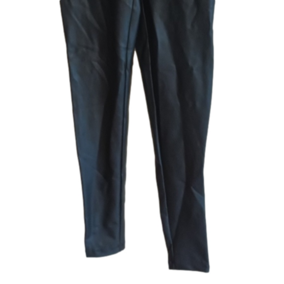 CUTE pair of faux leather pants.Size medium, from Zenana. Good used condition. - Picture 3 of 12
